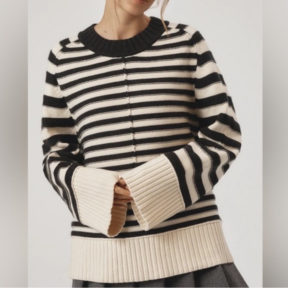 Anthropologie Maeve The Chandler Crew-Neck Relaxed Pullover Sweater. EUC. Size M - Picture 3 of 5